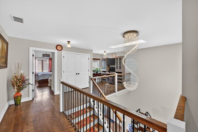 8166 W 87th Street 8166, Hickory Hills, IL 60457