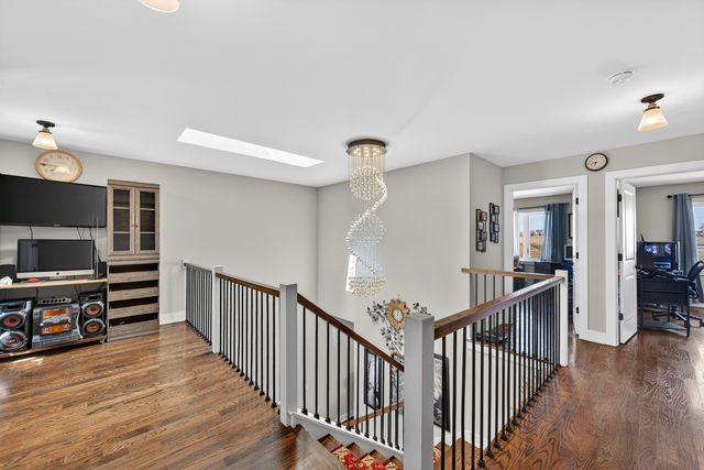 8166 W 87th Street 8166, Hickory Hills, IL 60457