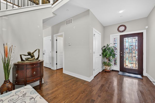 8166 W 87th Street 8166, Hickory Hills, IL 60457