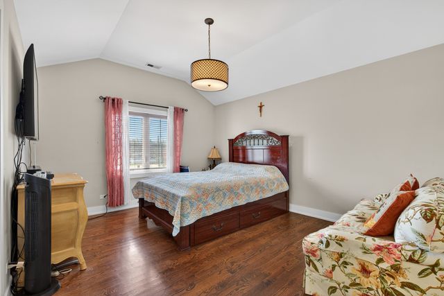 8166 W 87th Street 8166, Hickory Hills, IL 60457