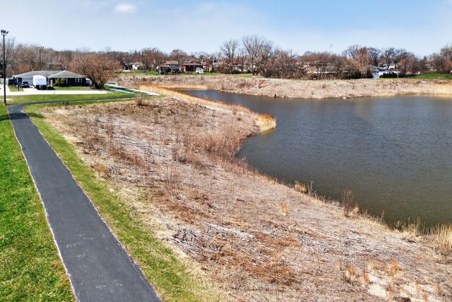 8166 W 87th Street 8166, Hickory Hills, IL 60457