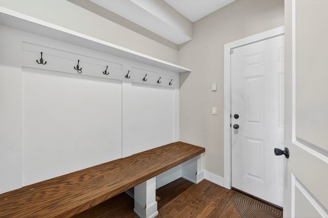 8166 W 87th Street 8166, Hickory Hills, IL 60457