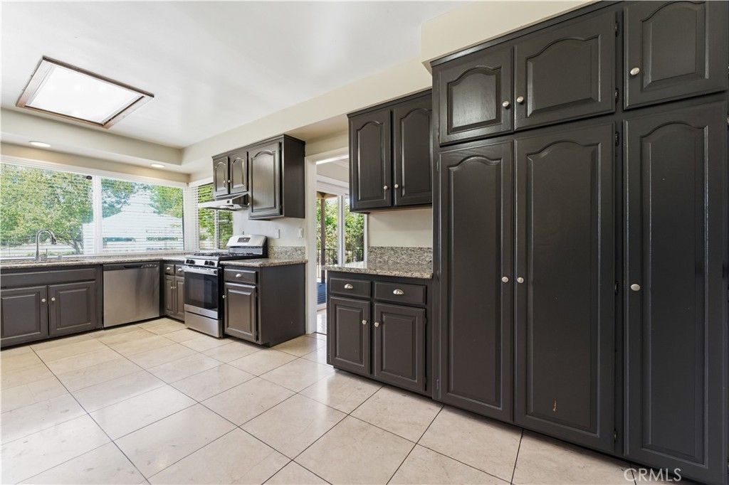 Image 10 of property listing at 20253 Gifford Street, Winnetka, CA 91306