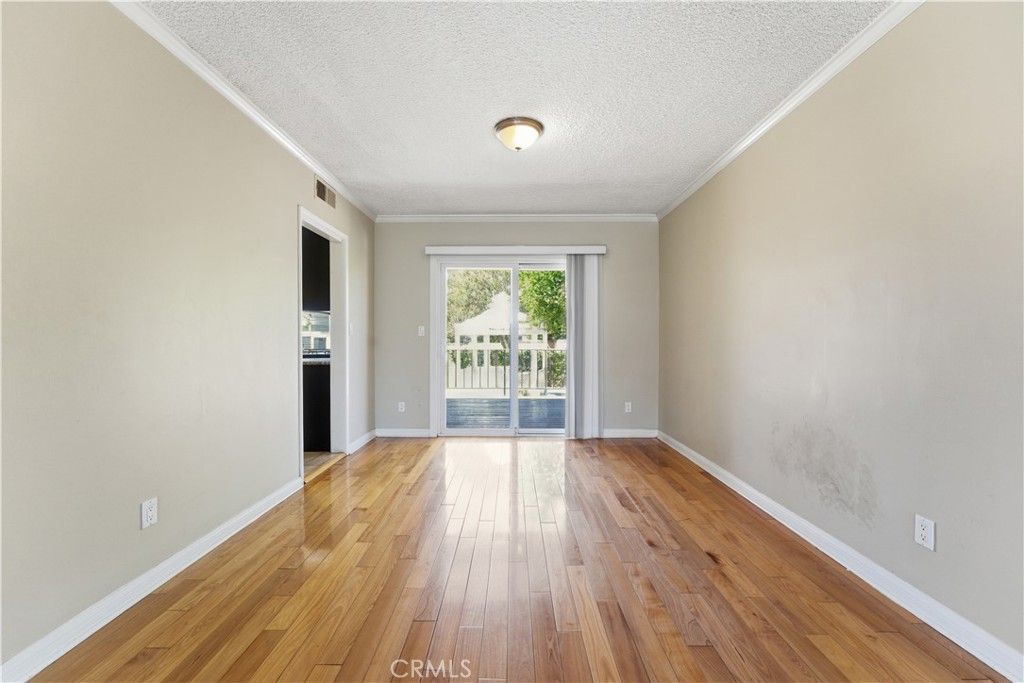 Image 7 of property listing at 20253 Gifford Street, Winnetka, CA 91306