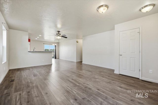 8556 W Snohomish St, Boise, ID 83709
