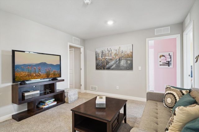 17049 Draper Way, Lakeville, MN 55044