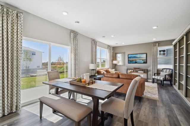 17049 Draper Way, Lakeville, MN 55044