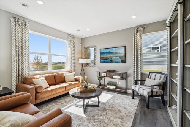 17049 Draper Way, Lakeville, MN 55044