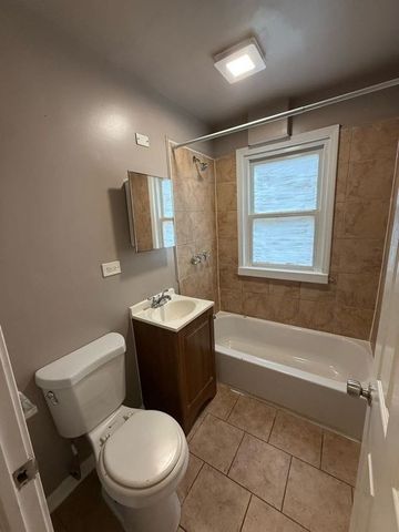 1249 W 108th Place, Chicago, IL 60643