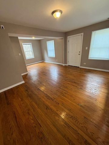 1249 W 108th Place, Chicago, IL 60643
