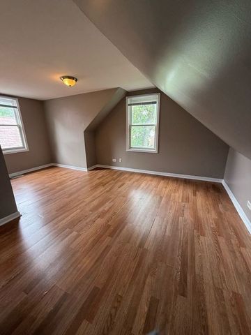 1249 W 108th Place, Chicago, IL 60643