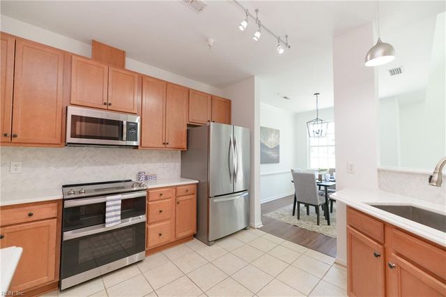 1602 Rustads CIR, Williamsburg, VA 23185