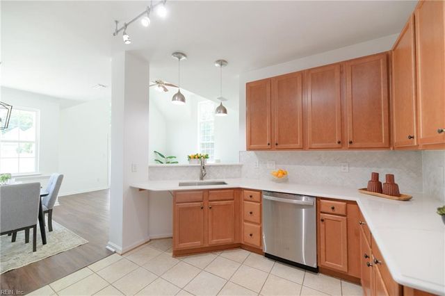 1602 Rustads CIR, Williamsburg, VA 23185