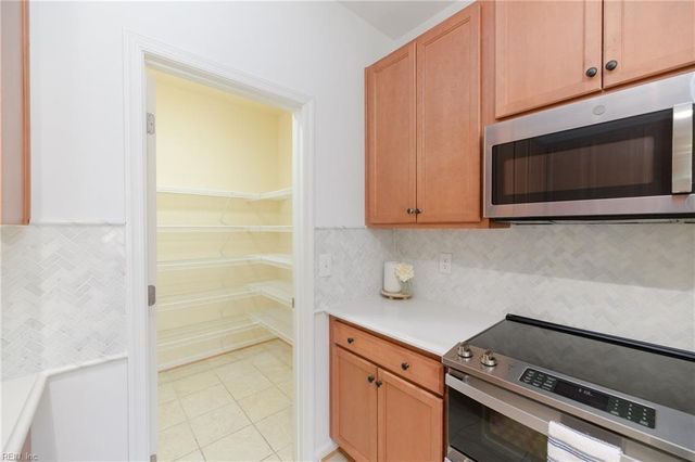 1602 Rustads CIR, Williamsburg, VA 23185