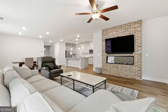 357 Caledonia Court, Peachtree City, GA 30269
