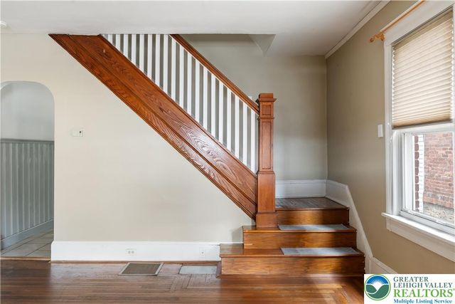 422 Hickory Street, Bethlehem City, PA 18017