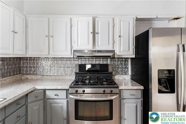 422 Hickory Street, Bethlehem City, PA 18017