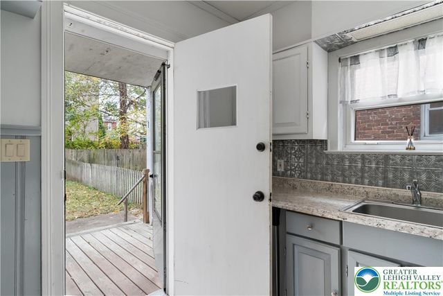 422 Hickory Street, Bethlehem City, PA 18017