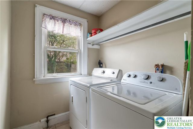 422 Hickory Street, Bethlehem City, PA 18017