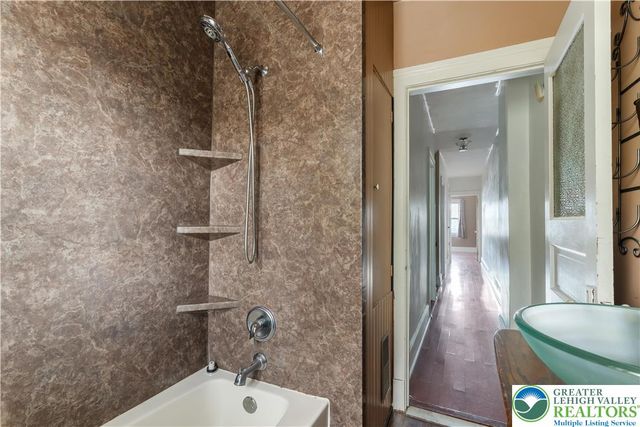 422 Hickory Street, Bethlehem City, PA 18017