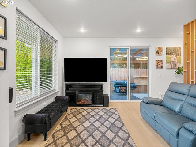 7424 Se 51ST Ave, Portland, OR 97206