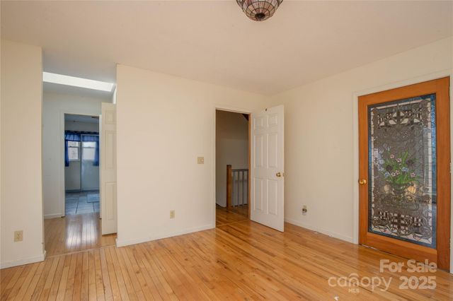 400 Three Dog Mountain Road, Bakersville, NC 28705