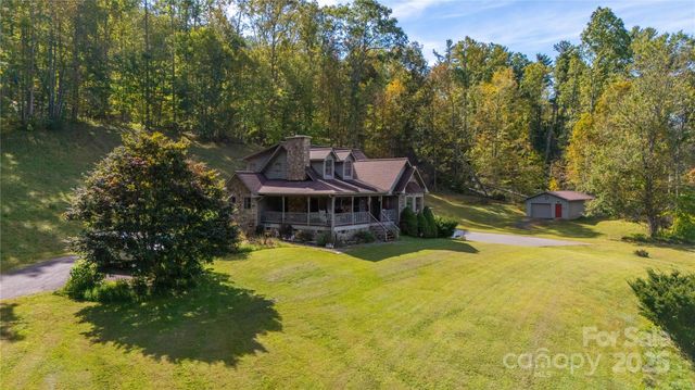 400 Three Dog Mountain Road, Bakersville, NC 28705