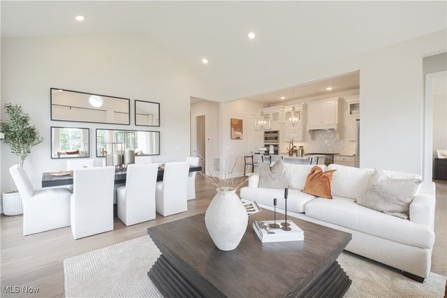 9042 Wolocott Street NW, Massillon, OH 44646