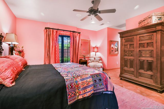 1887 ARBOLAS CT, Seguin, TX 78155
