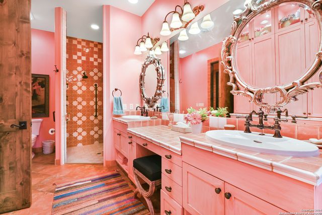 1887 ARBOLAS CT, Seguin, TX 78155