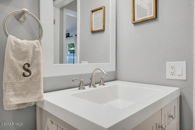 3919 San Clemente Court, Newbury Park, CA 91320