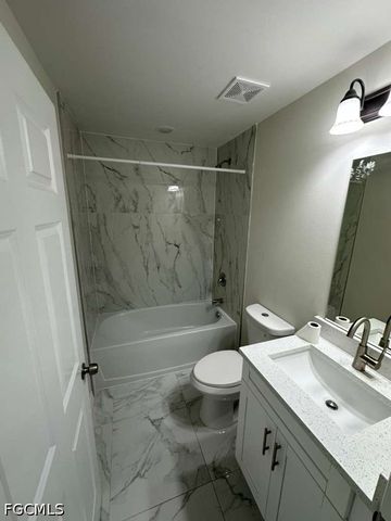 2201 Bunker RD, Lehigh Acres, FL 33973