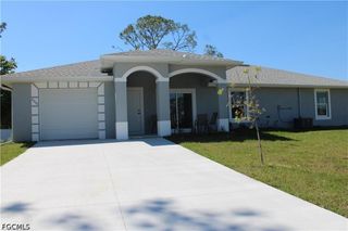 2201 Bunker RD, Lehigh Acres, FL 33973