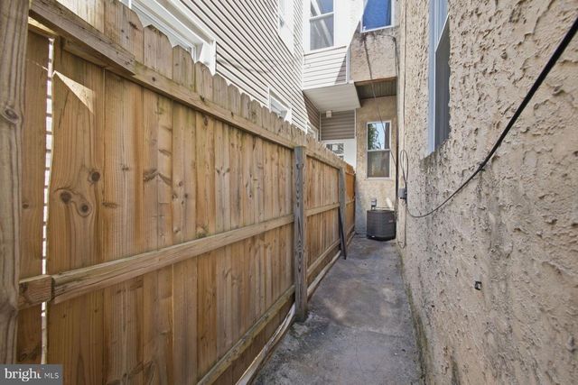 2940 W GIRARD AVE, Philadelphia, PA 19130