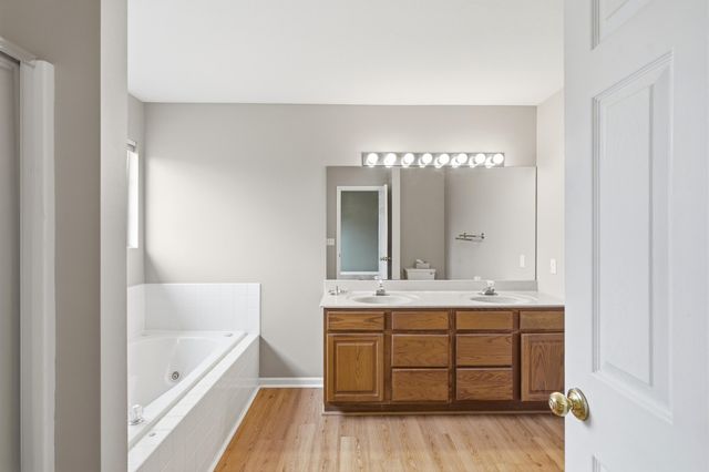 4410 SUSSEX DR, Columbia, MO 65203