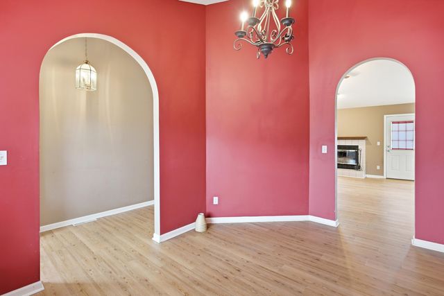 4410 SUSSEX DR, Columbia, MO 65203