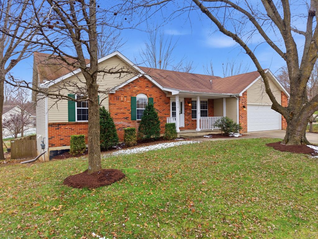 4410 SUSSEX DR, Columbia, MO 65203