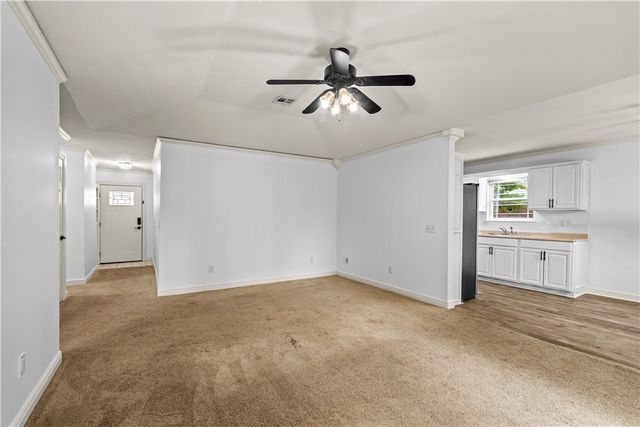 609 Birmingham St SW, Gravette, AR 72736