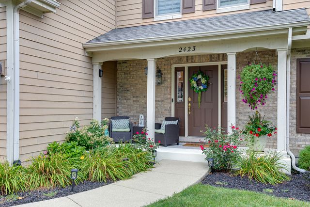 2423 Bainbridge Boulevard, West Chicago, IL 60185