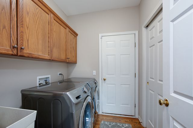 2423 Bainbridge Boulevard, West Chicago, IL 60185