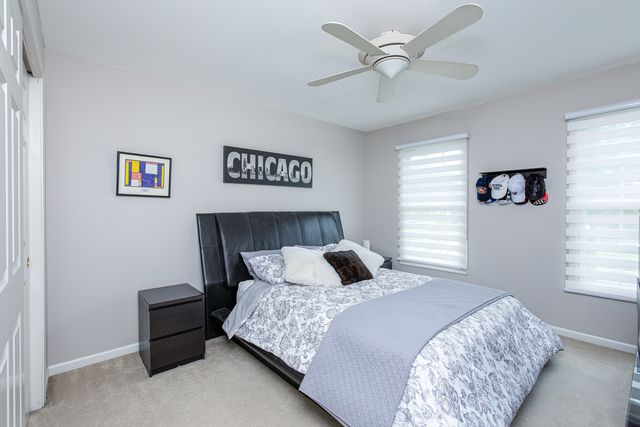 2423 Bainbridge Boulevard, West Chicago, IL 60185
