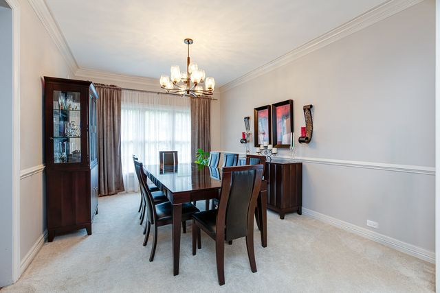 2423 Bainbridge Boulevard, West Chicago, IL 60185