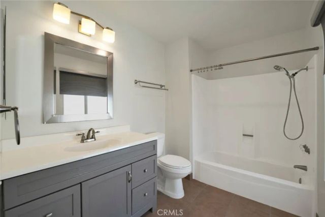 21901 Dupont Street 19, Chatsworth, CA 91311
