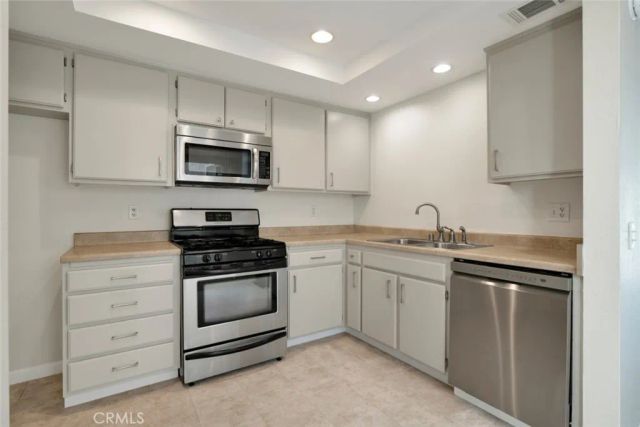 21901 Dupont Street 19, Chatsworth, CA 91311