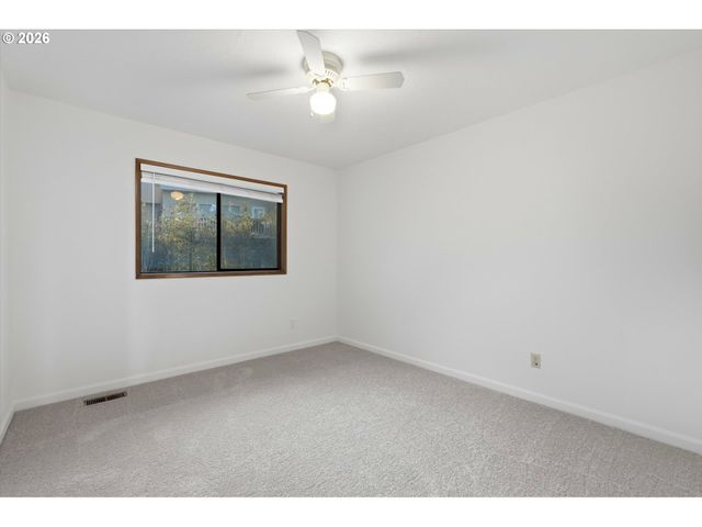 2901 CARRIAGE Way, West Linn, OR 97068