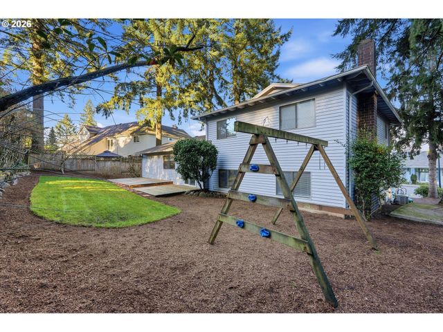 2901 CARRIAGE Way, West Linn, OR 97068