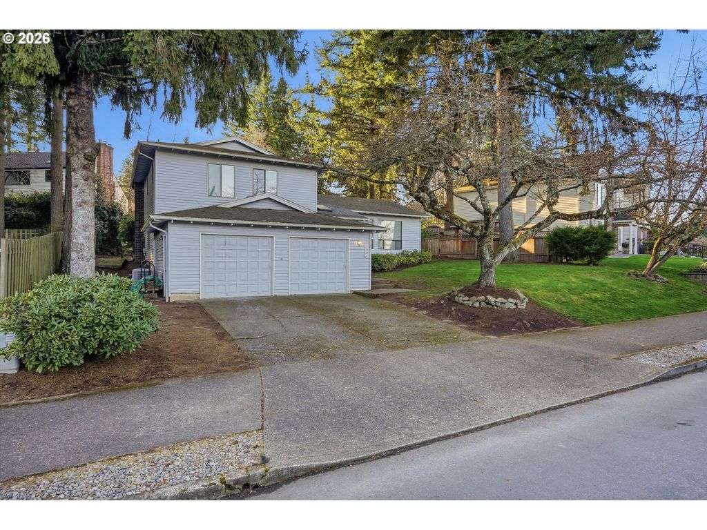 2901 CARRIAGE Way, West Linn, OR 97068