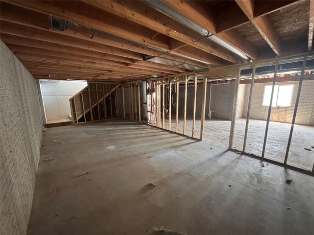 225 Arthur Avenue, Des Moines, IA 50313