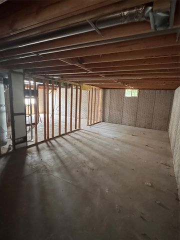 225 Arthur Avenue, Des Moines, IA 50313