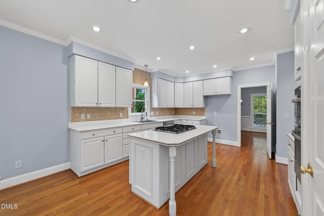 14 Checkerberry Square, Greensboro, NC 27455